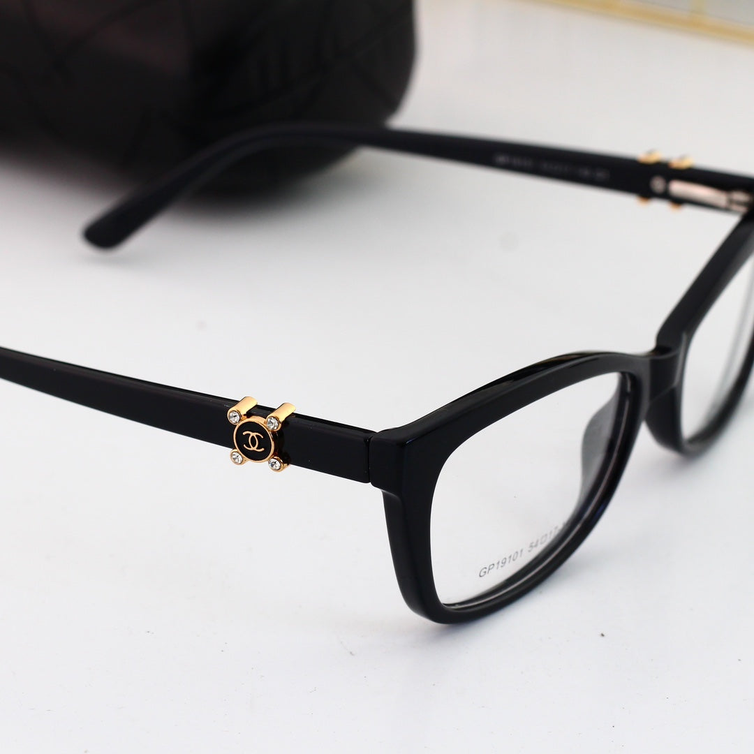 Fashionable Rhinestone Logo Glasses mysite