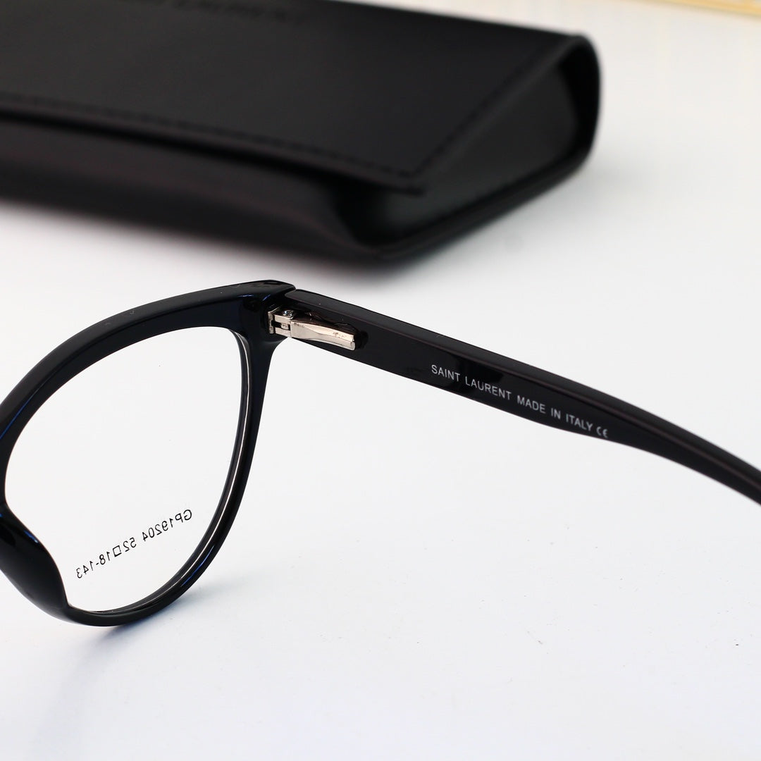 New Fashion Classic Logo Glasses-s mysite
