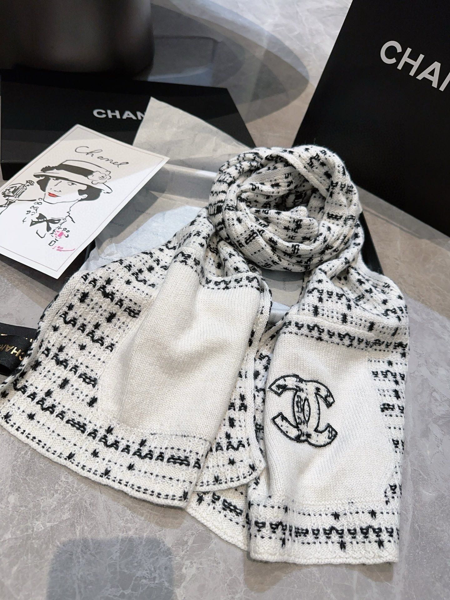 Stylish pocket knit scarf mysite