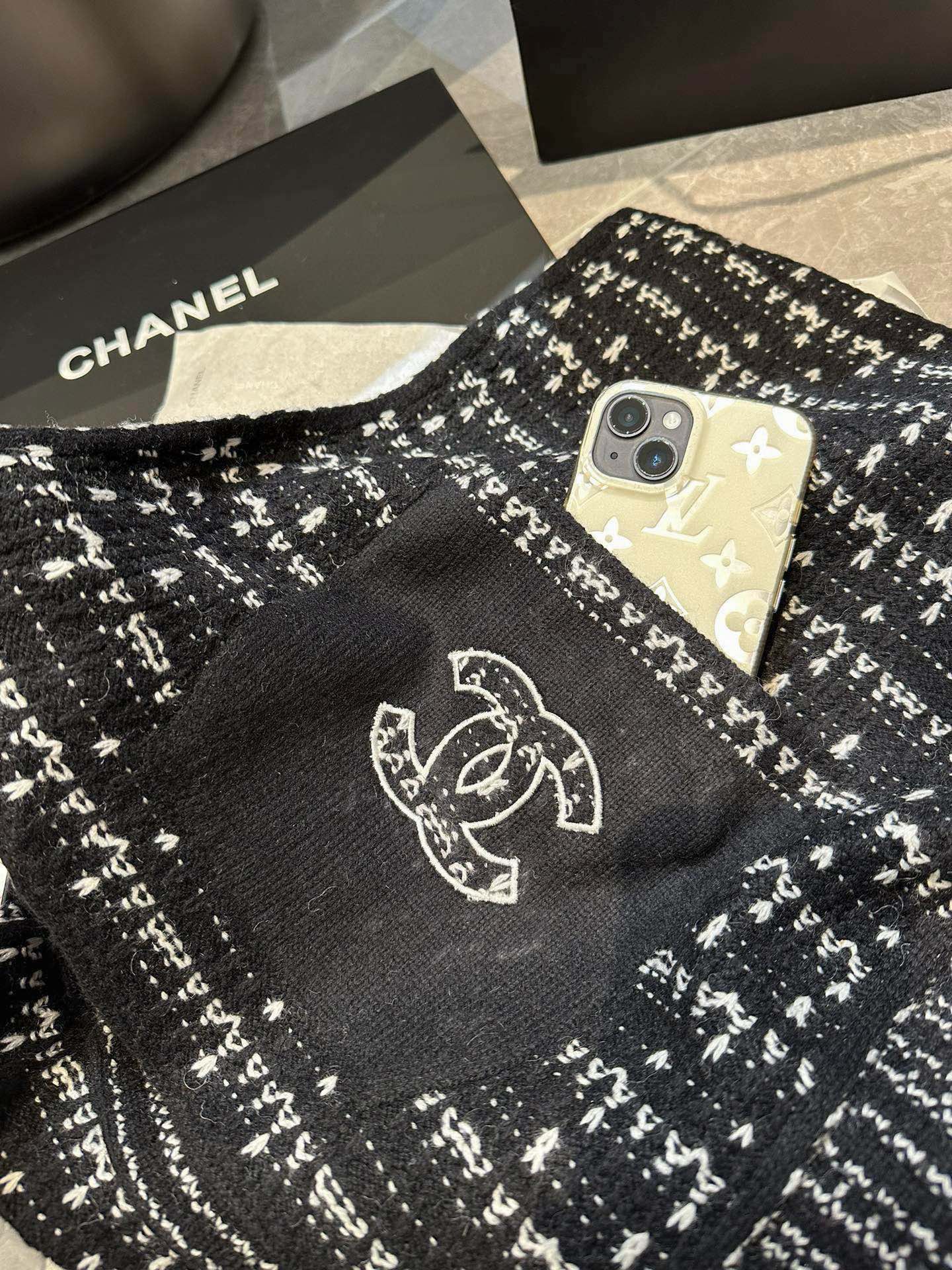 Stylish pocket knit scarf mysite