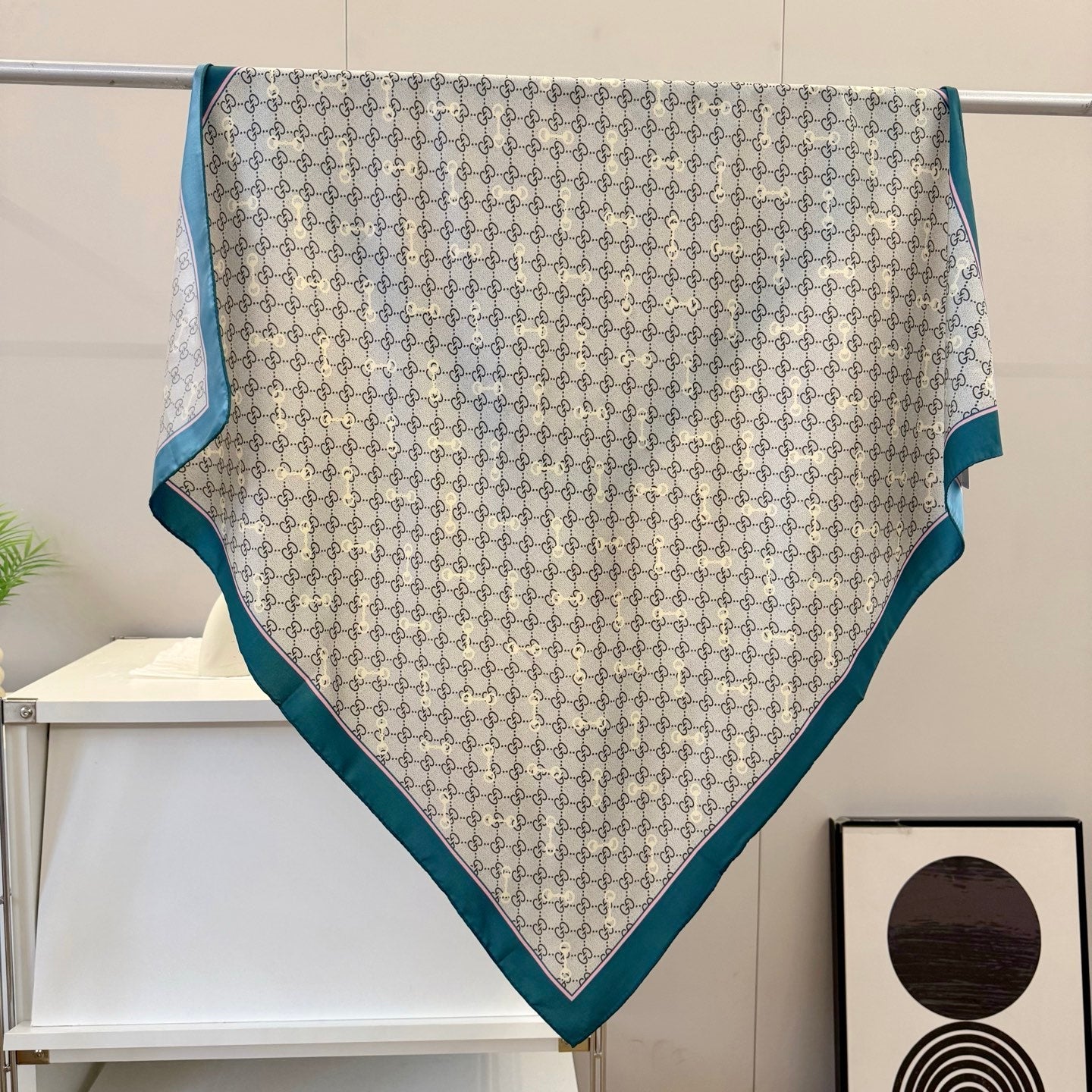 Classic silk printed shawl mysite