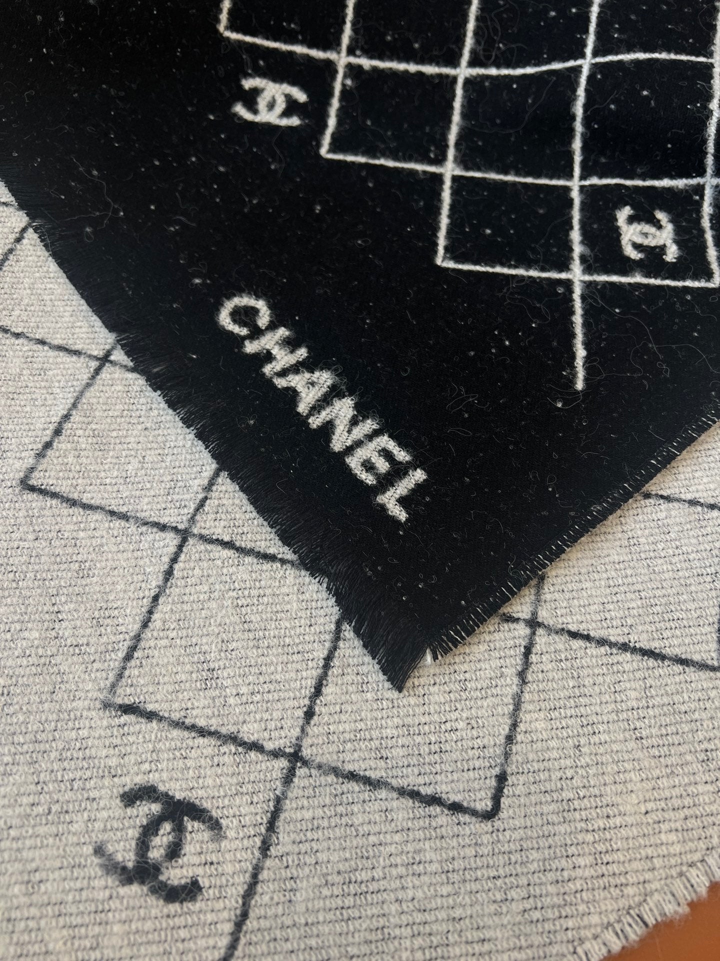 Classic diamond pattern jacquard scarf mysite