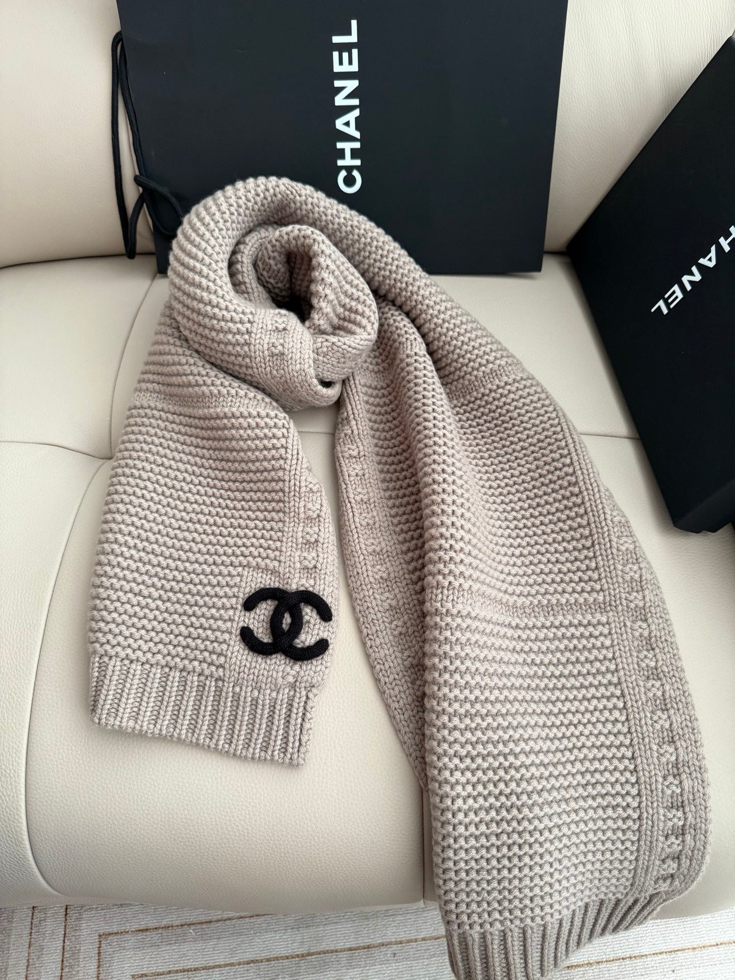 Simple stylish knitted cashmere scarf mysite