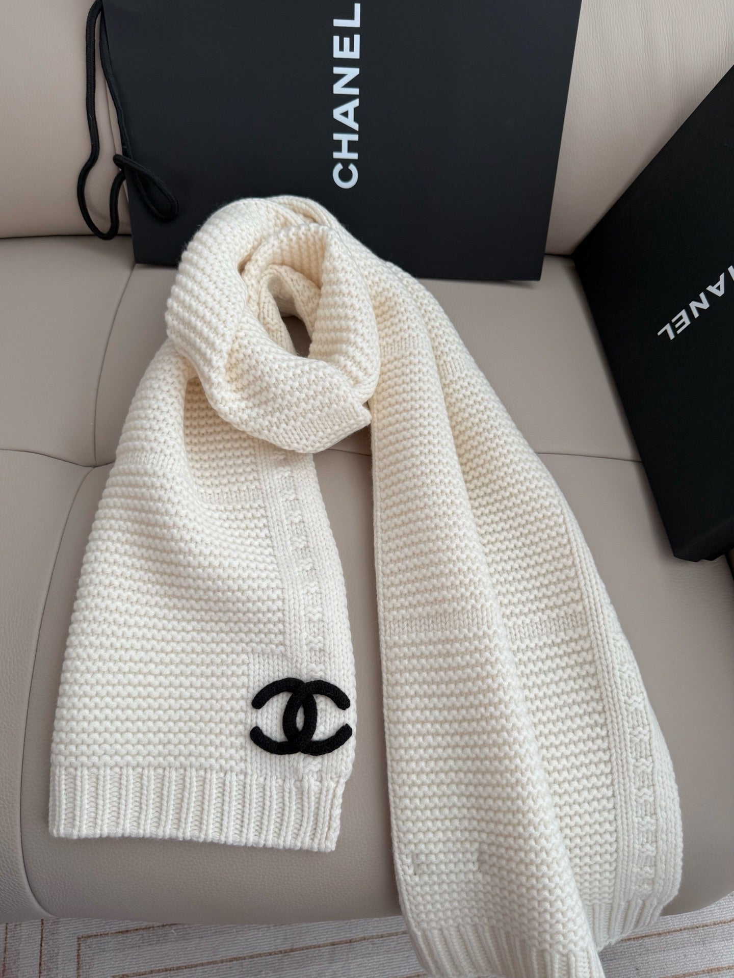 Simple stylish knitted cashmere scarf mysite