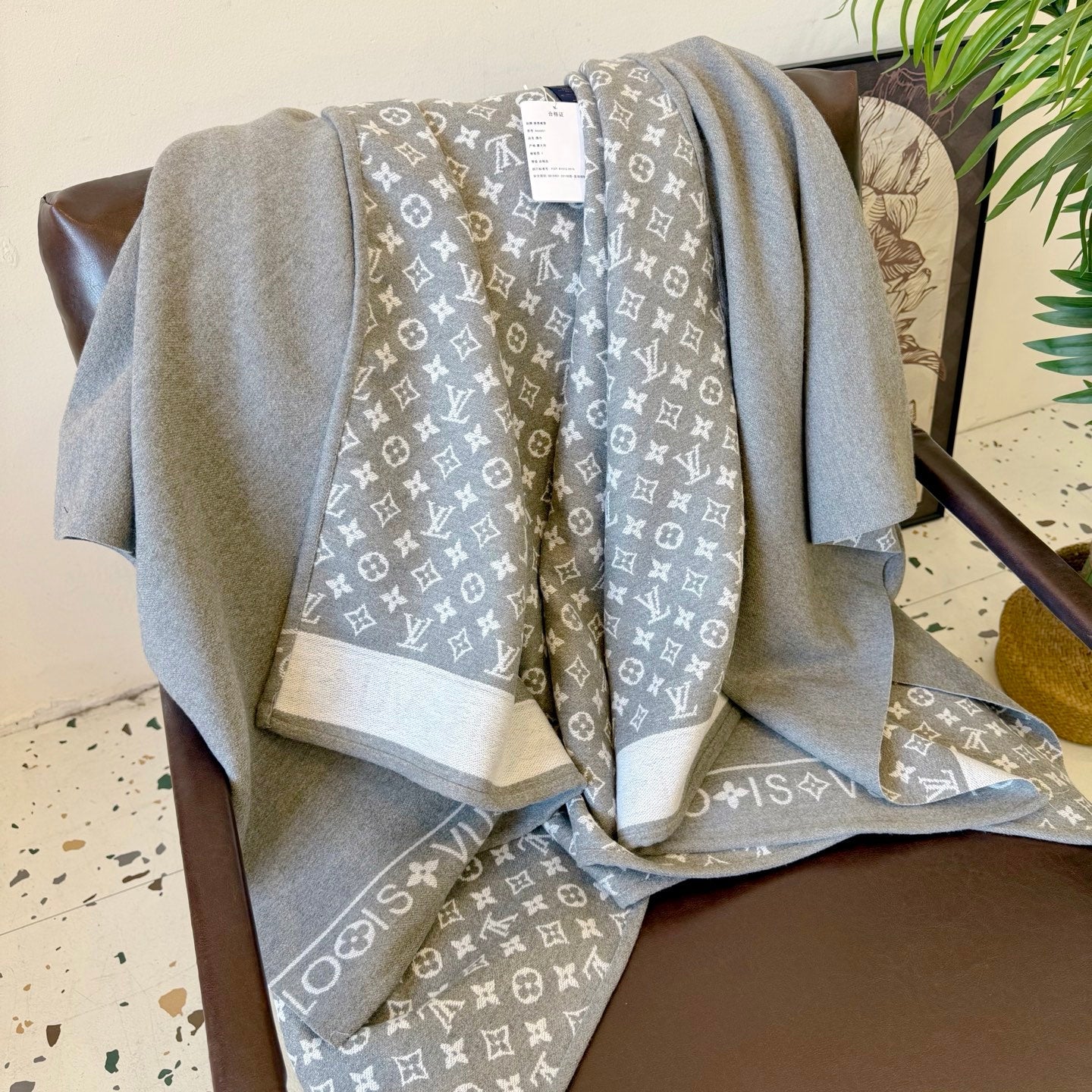 Cashmere Embossed Cape mysite