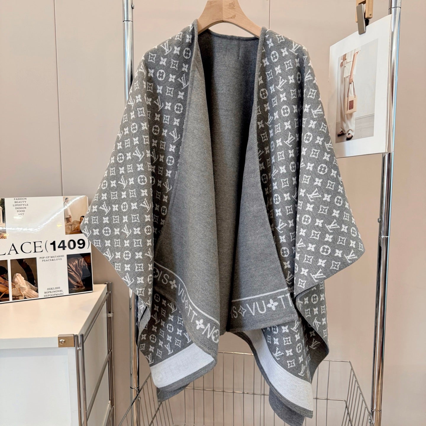 Cashmere Embossed Cape mysite