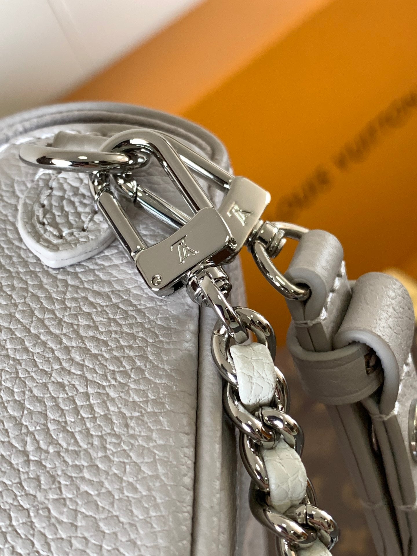 LV WOC 23.5cm Brume Gray Embossed Cowhide Metal HW mysite