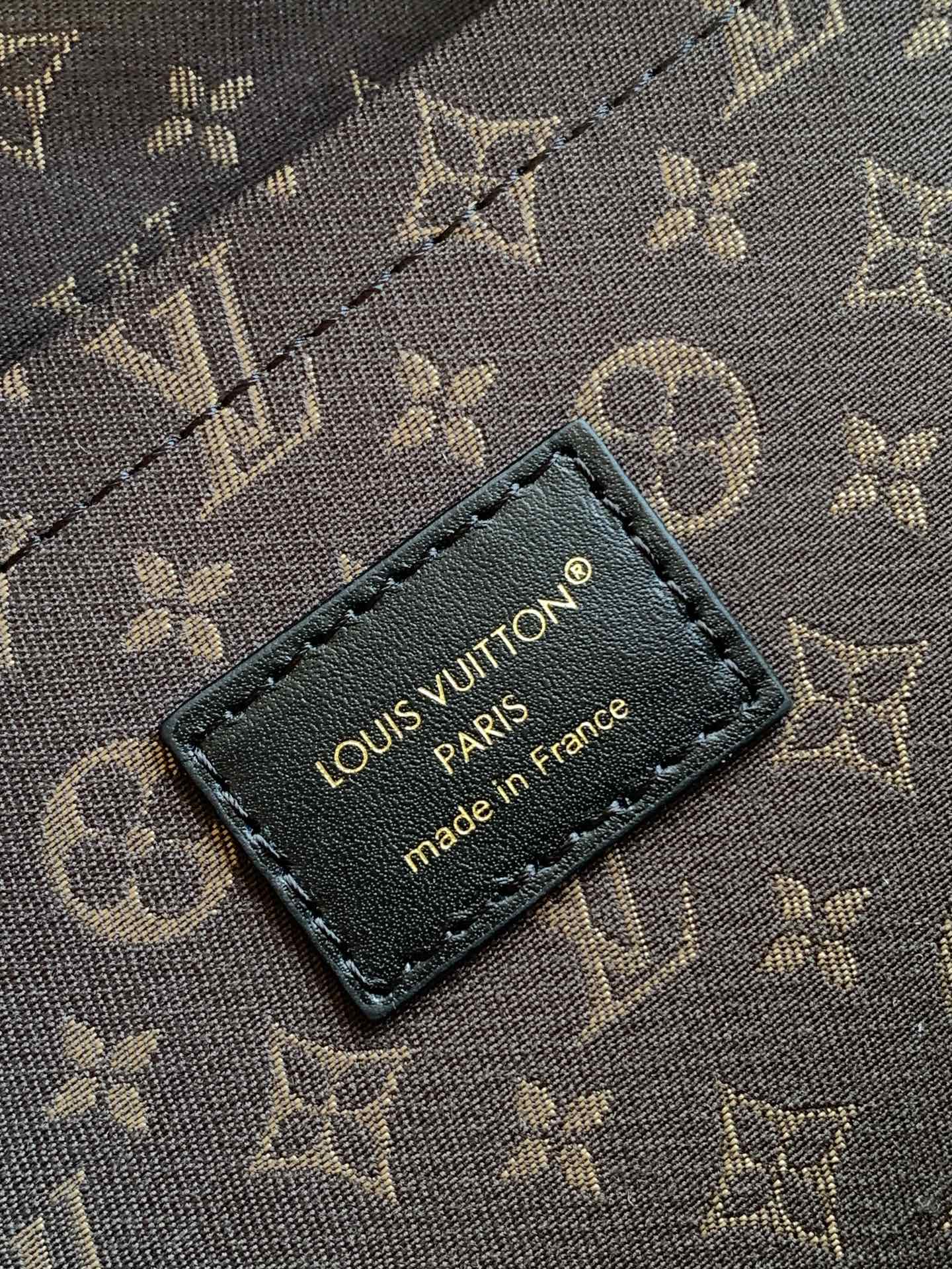 LV Nano LV Biker 38cm Black Light Gray Sheepskin & Cowhide Metal mysite