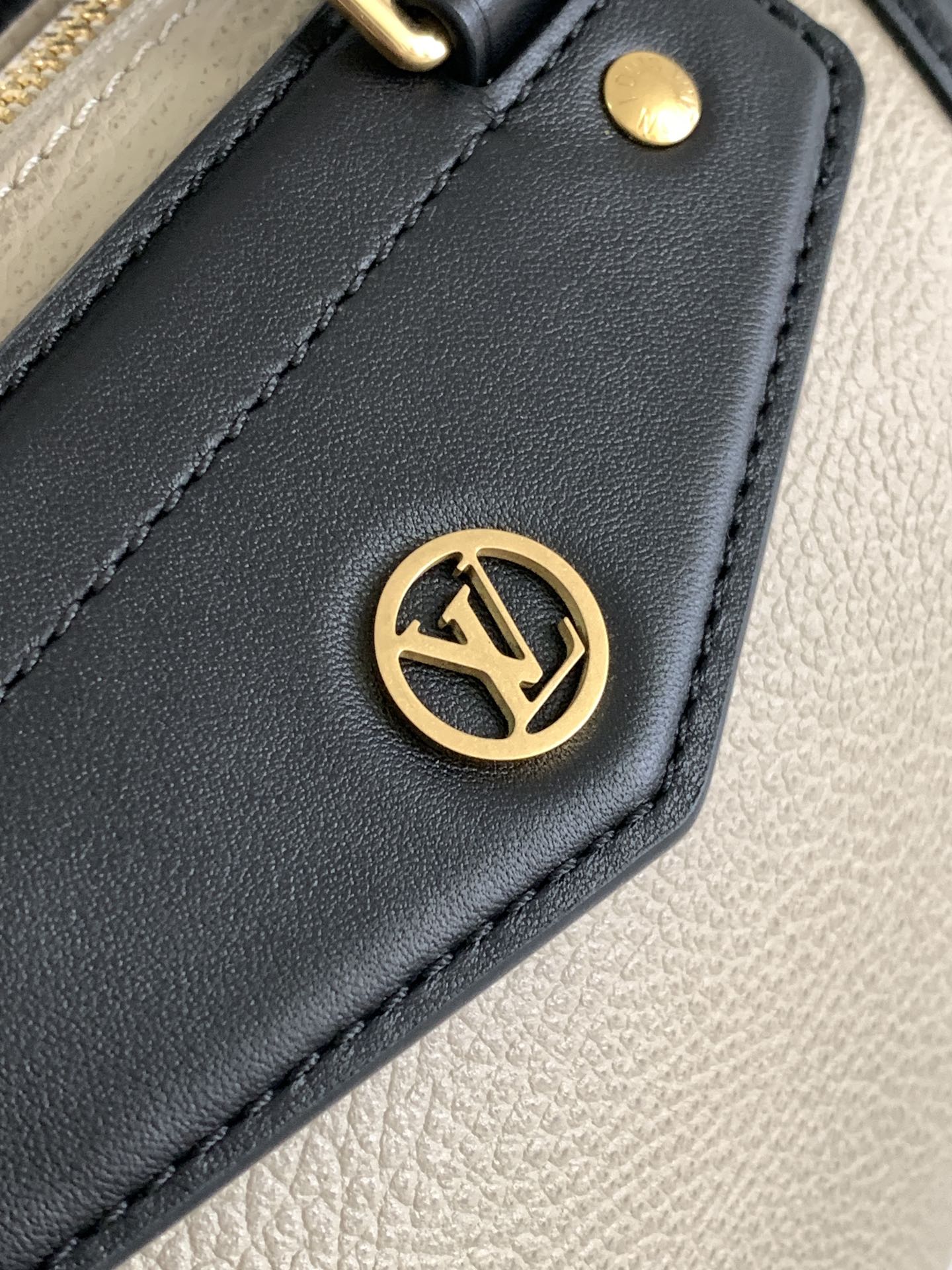 LV Nano LV Biker 30cm Black Beige Sheepskin & Cowhide Metal mysite