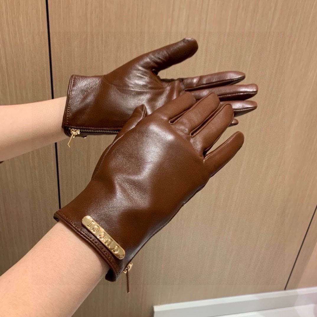 TOUCHSCREEN GLOVES WITH SIDE ZIPPER IN CARAMEL BROWN LAMBSKIN 456310 mysite