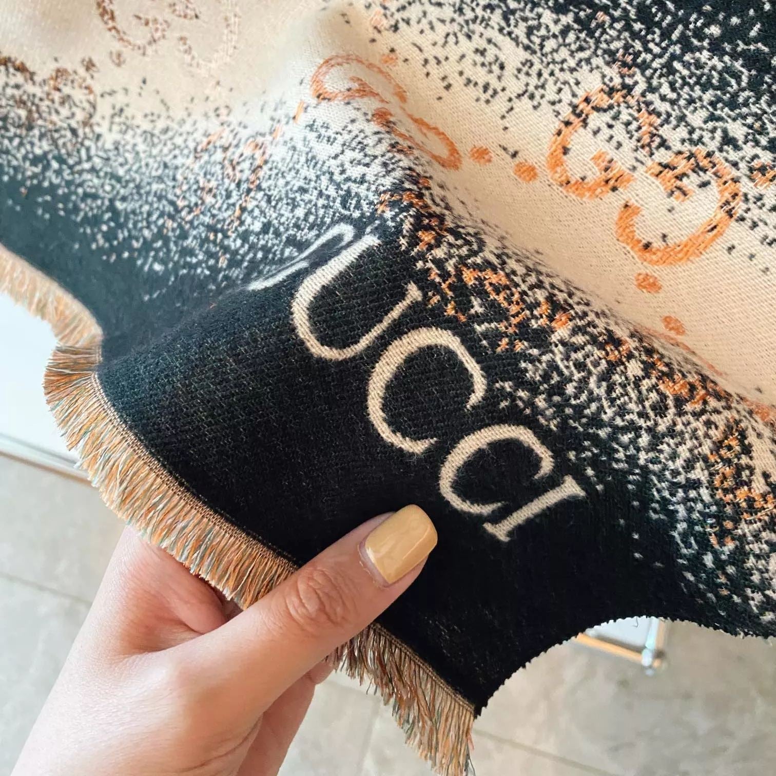 Individuality  Ombre Cashmere Scarf mysite