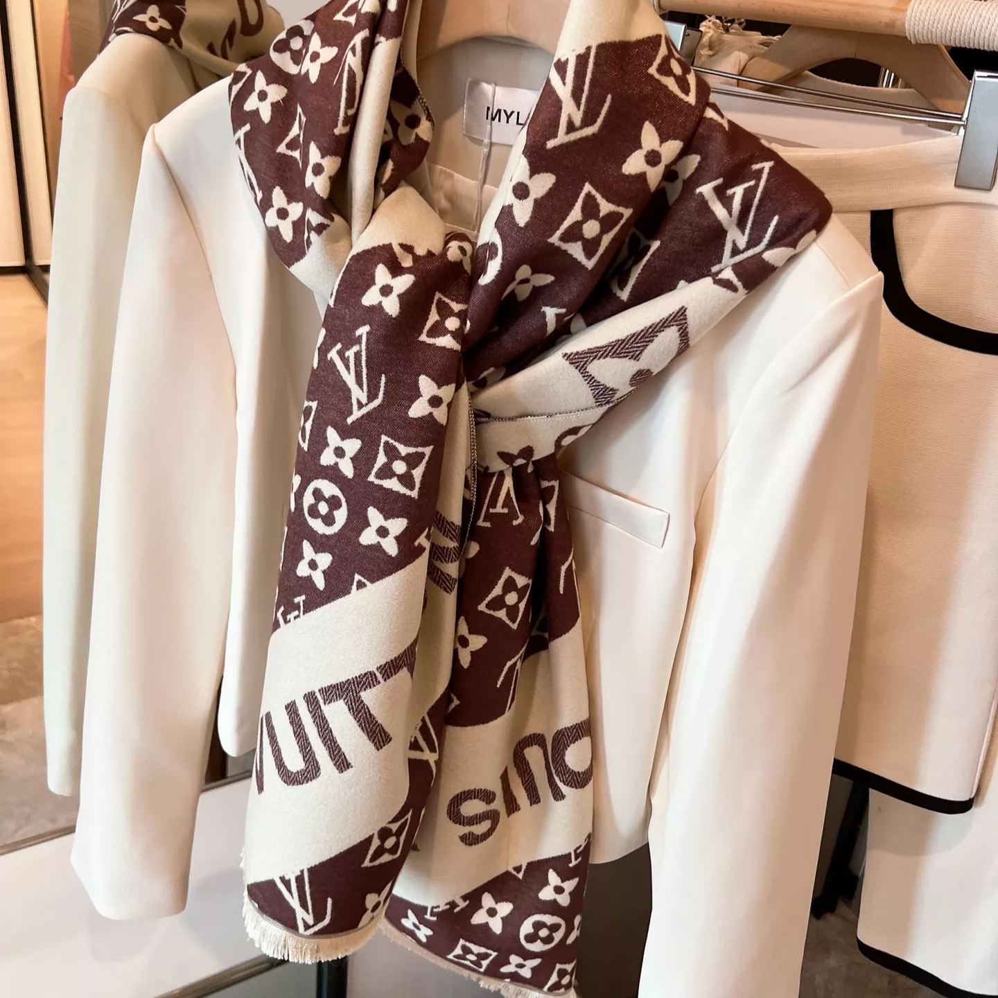 Versatile Logomania Cashmere Scarf Shawl mysite