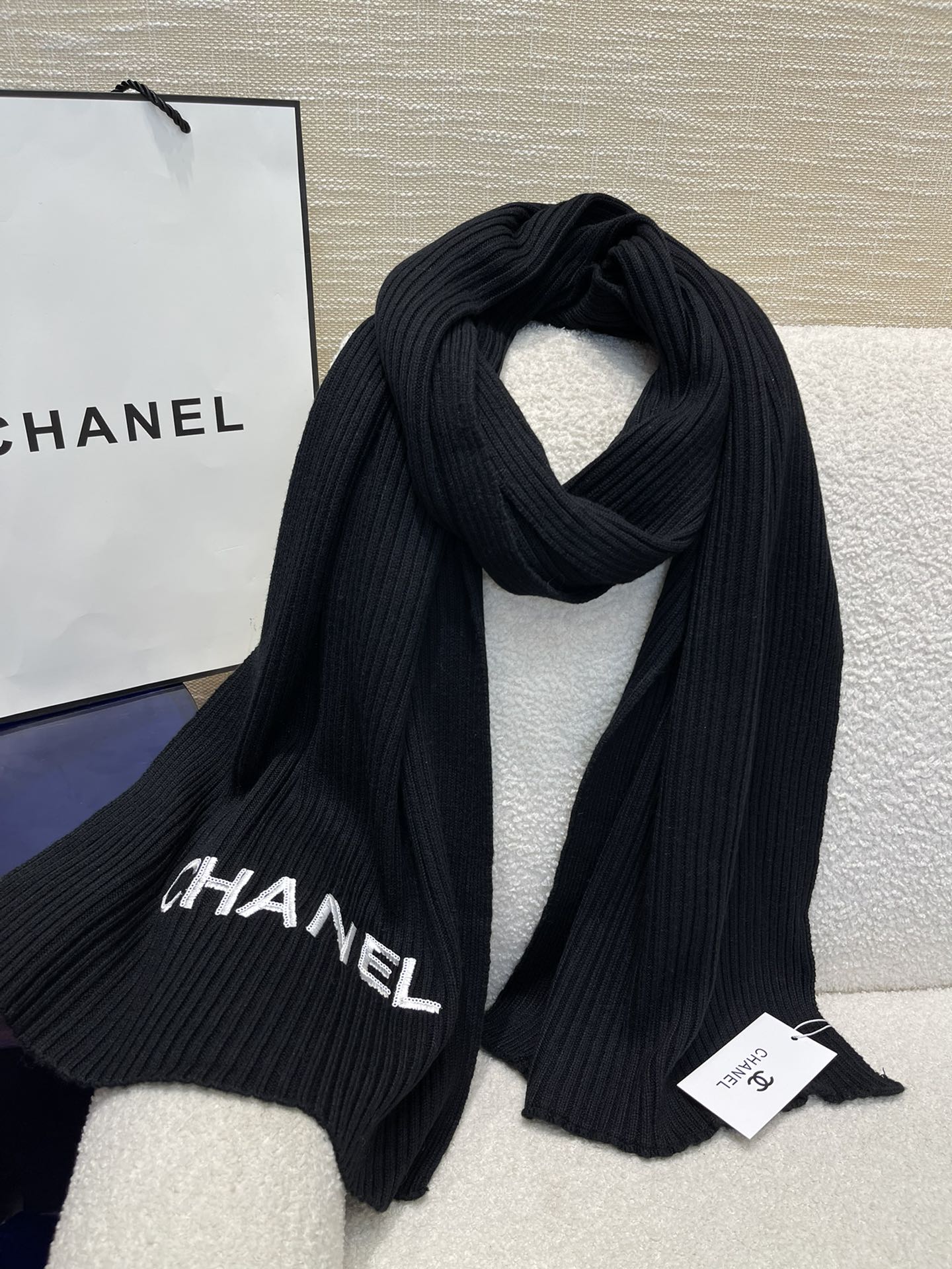 Cashmere Double Embroidered Vertical Knit Scarf mysite