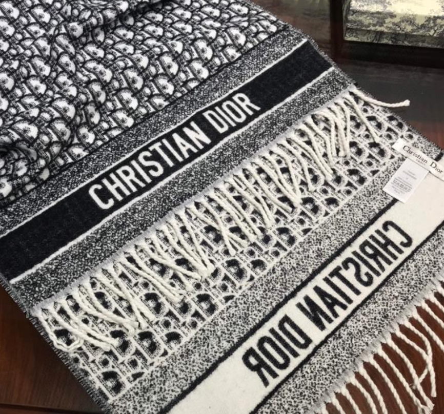 Versatile Monogram Jacquard Fringe Scarf mysite