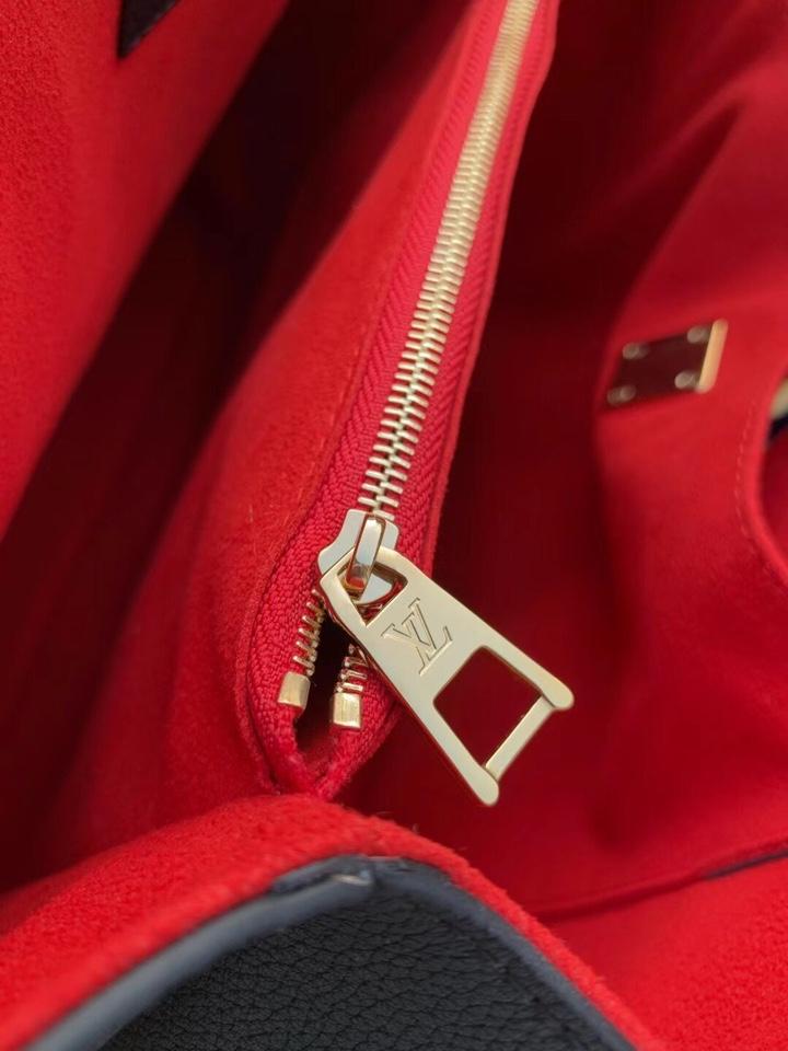 LV LOCKME SHOPPER 42 BLACK GRAINED CALF LEATHER mysite