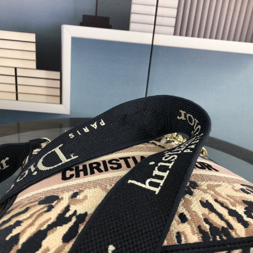 MEDIUM D-LITE 24 BEIGE MILTI COLOR MIZZA EMBROIDERY mysite