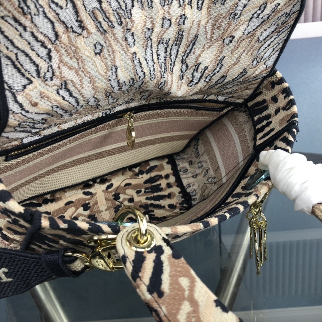 MEDIUM D-LITE 24 BEIGE MILTI COLOR MIZZA EMBROIDERY mysite