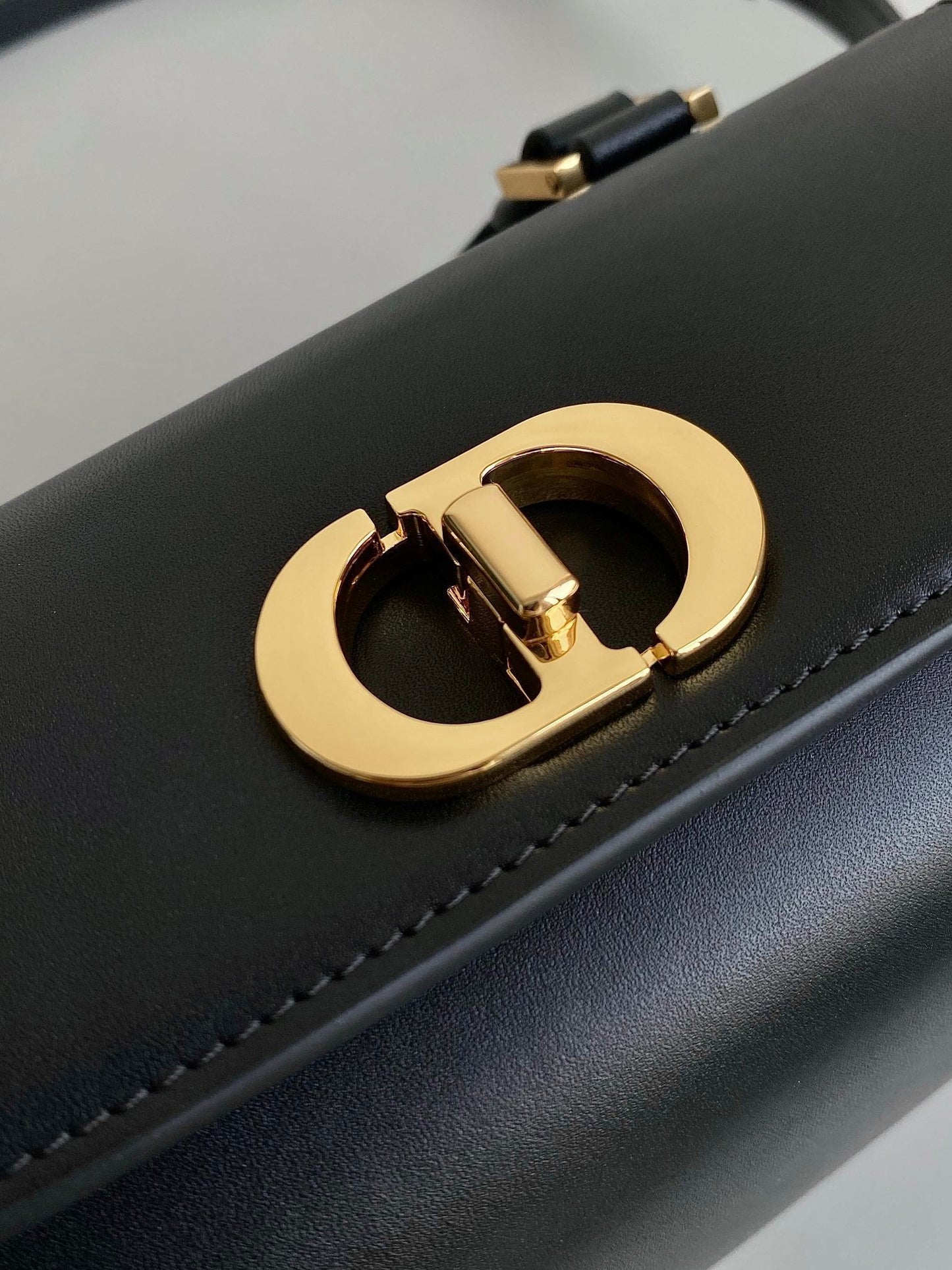 SMALL BOSTON 22 BLACK BOX CALFSKIN mysite