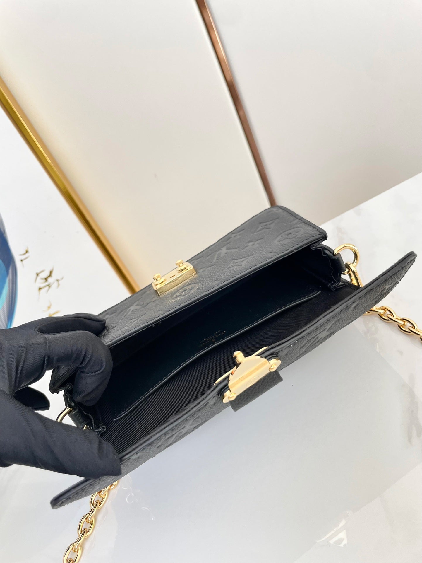 WOC 22 METIS BLACK MONOGRAM EMPREINTE mysite