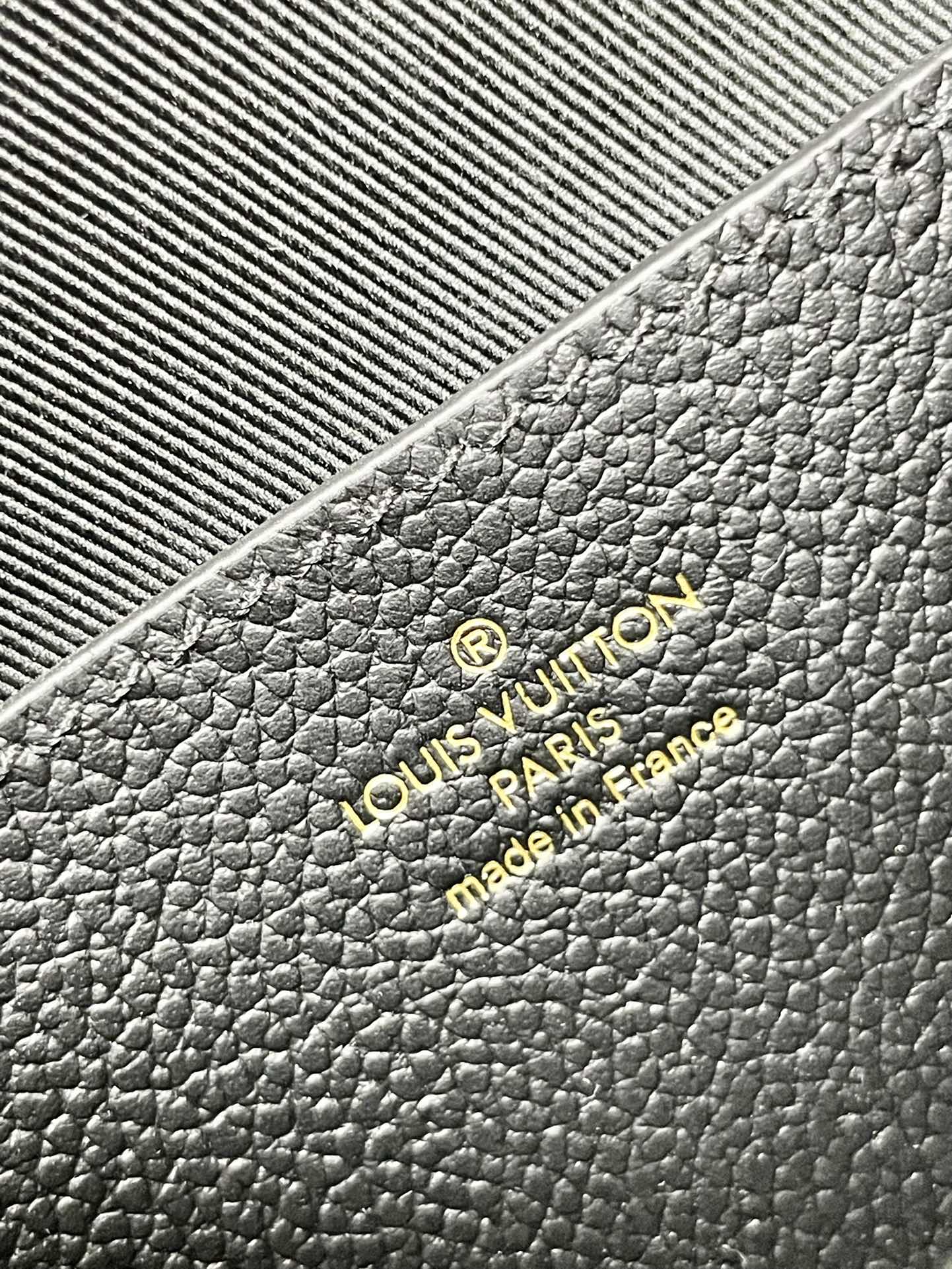 WOC 22 METIS BLACK MONOGRAM EMPREINTE mysite