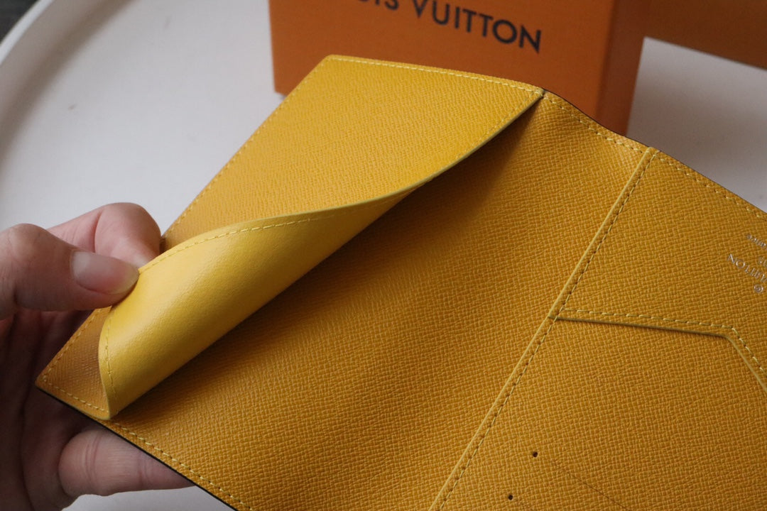 PASSPORT COVER 14 BLACK CANVAS mysite