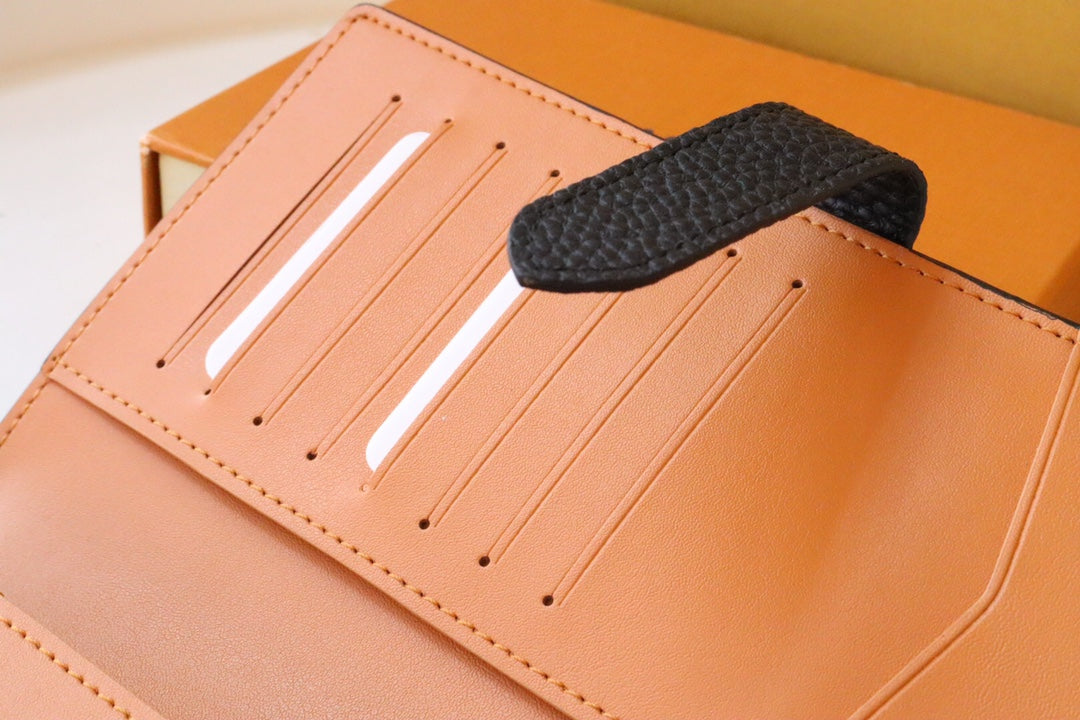 VERTICAL WALLET CAPUCINES BLACK mysite