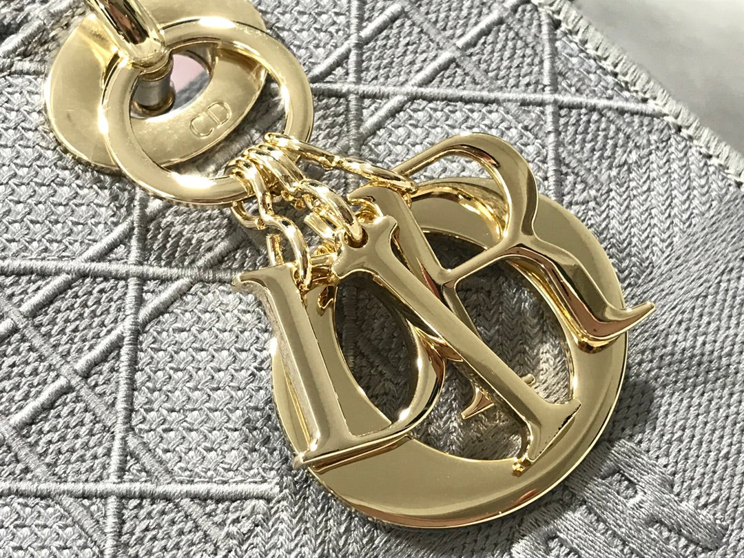 MEDIUM LADY D-LITE 24 GRAY CANNAGE EMBROIDERY mysite