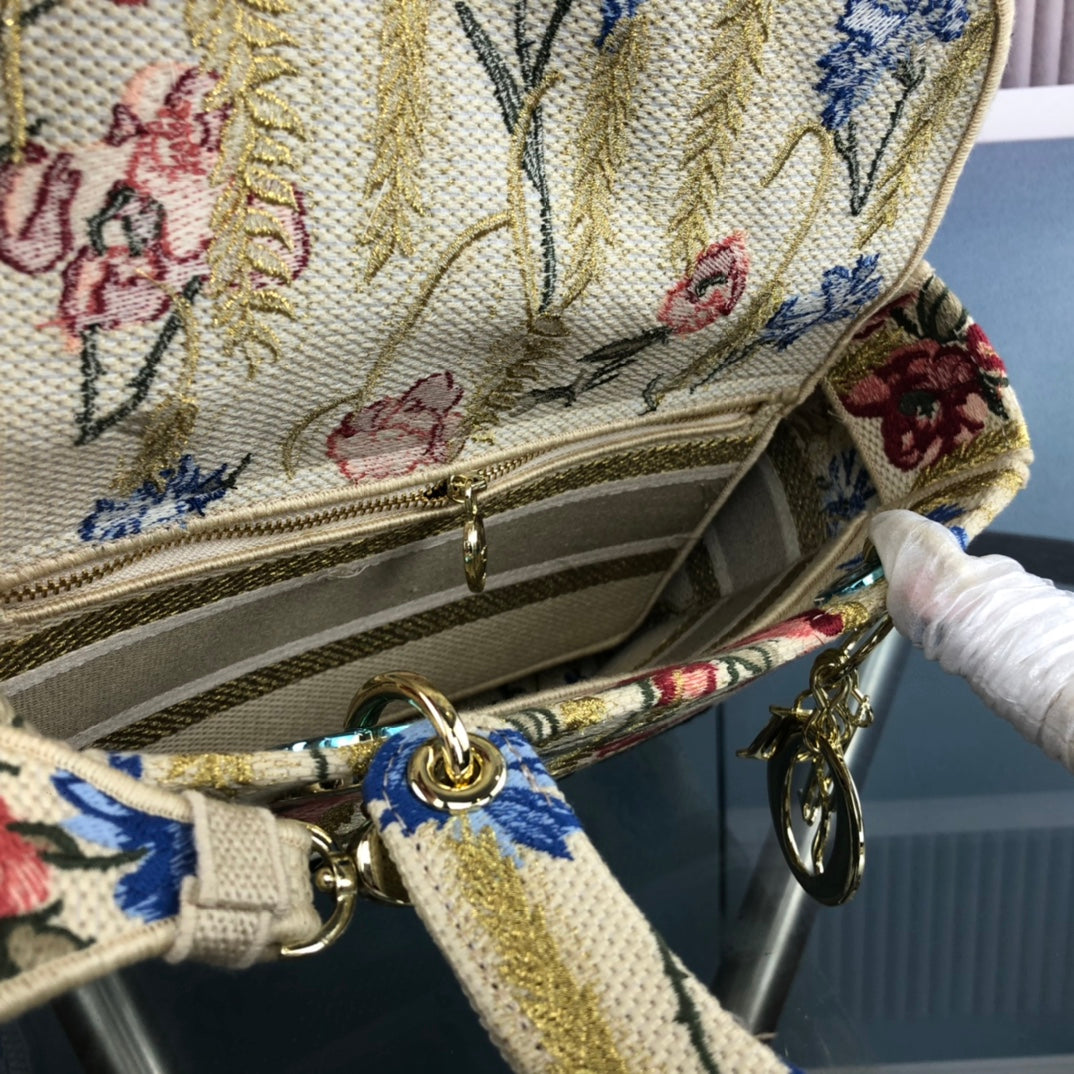 MEDIUM LADY D-LITE 24 YELLOW MULTI COLOR PAISLEY EMBROIDERY mysite