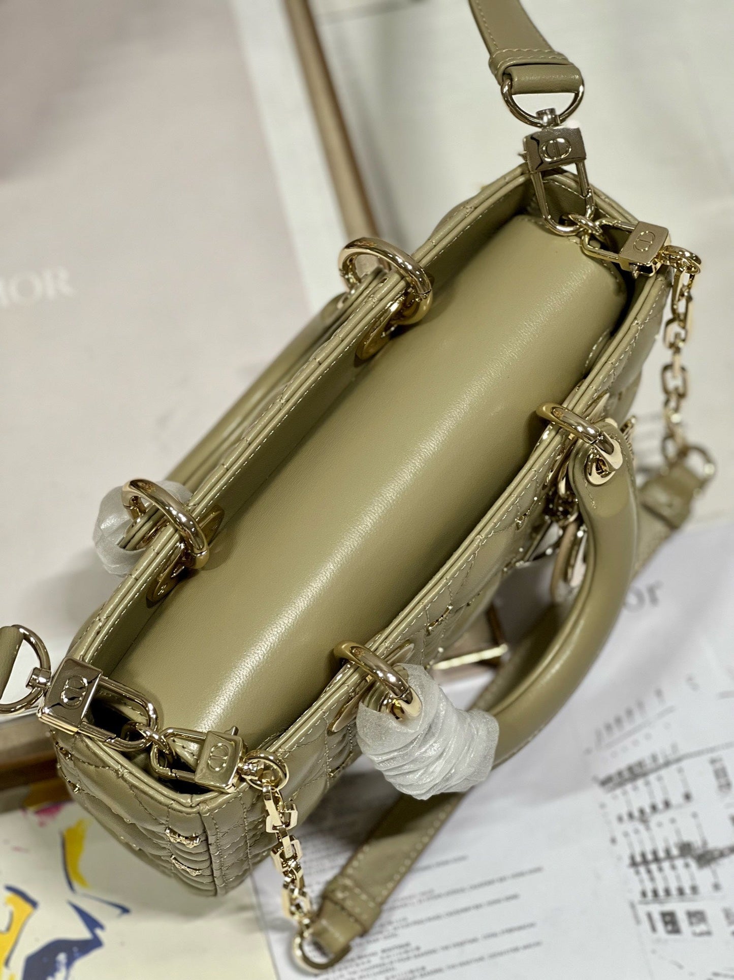 SMALL LADY D-JOY 22 BUTTERFLY STUD OLIVE LAMBSKIN mysite