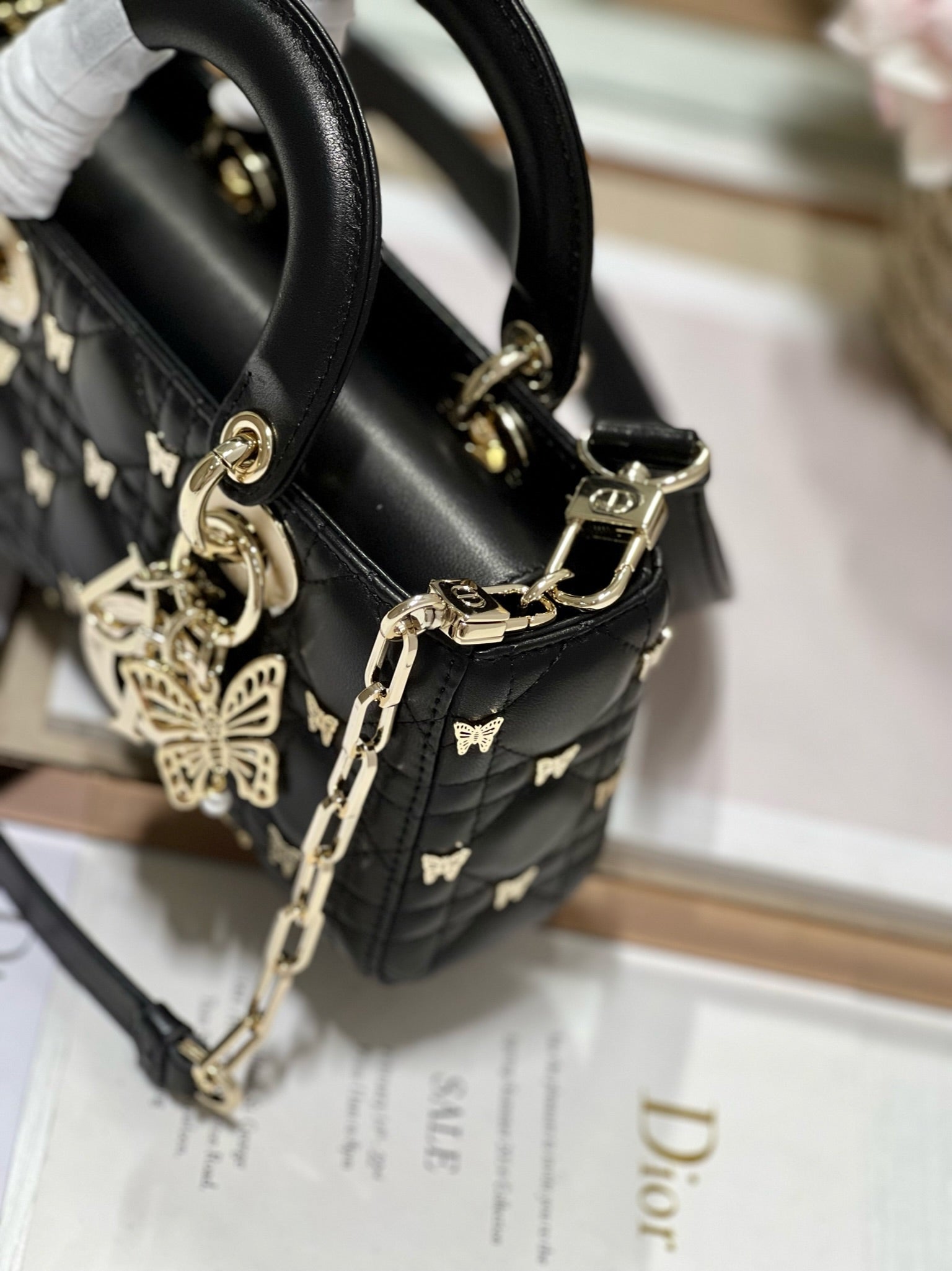 SMALL LADY D-JOY 22 BUTTERFLY STUD BLACK LAMBSKIN mysite