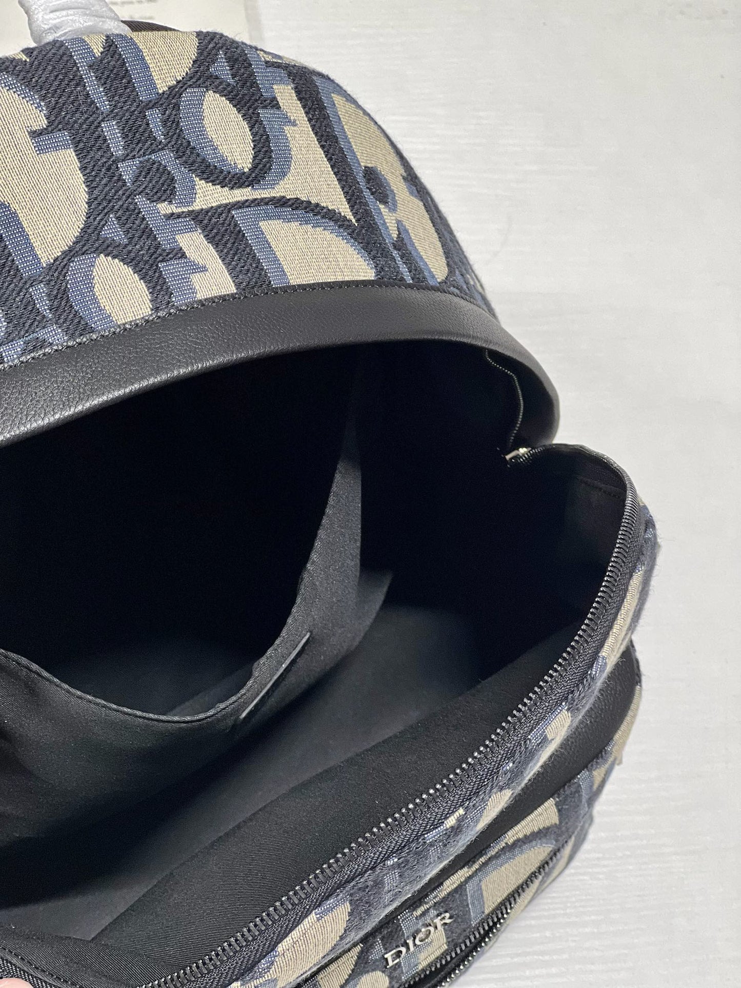 RIDER BACKPACK WHITE OBLIQUE JACQUARD mysite