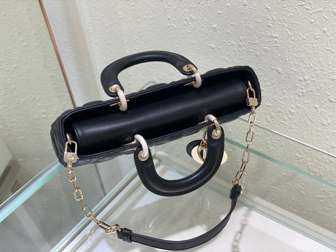 MEDIUM LADY D-JOY 26 BLACK LAMBSKIN mysite