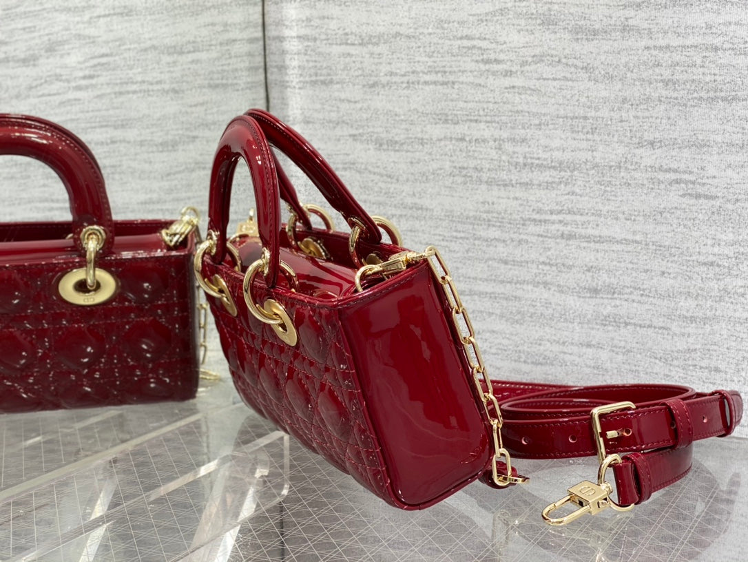 SMALL LADY D-JOY 22 RED PATENT CALFSKIN mysite
