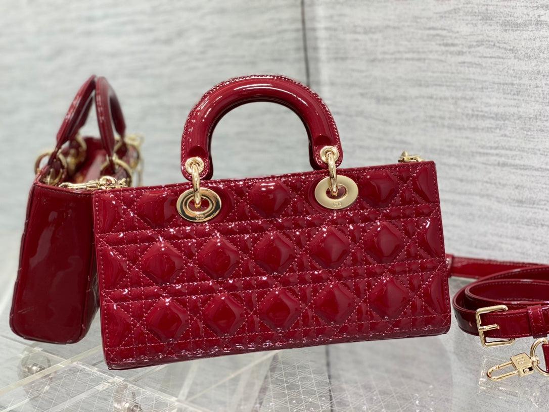 MEDIUM LADY D-JOY 26 RED PATENT CALFSKIN mysite