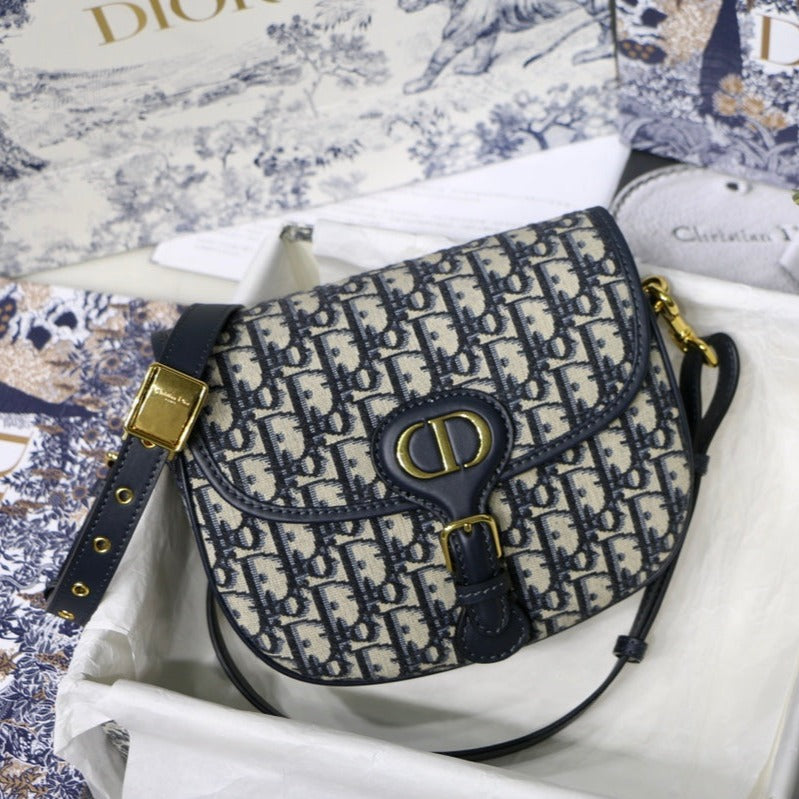 MEDIUM CD BOBBY 22CM BLUE OBLIQUE EMBROIDEDERED CANVAS GOLD HARDWARE mysite