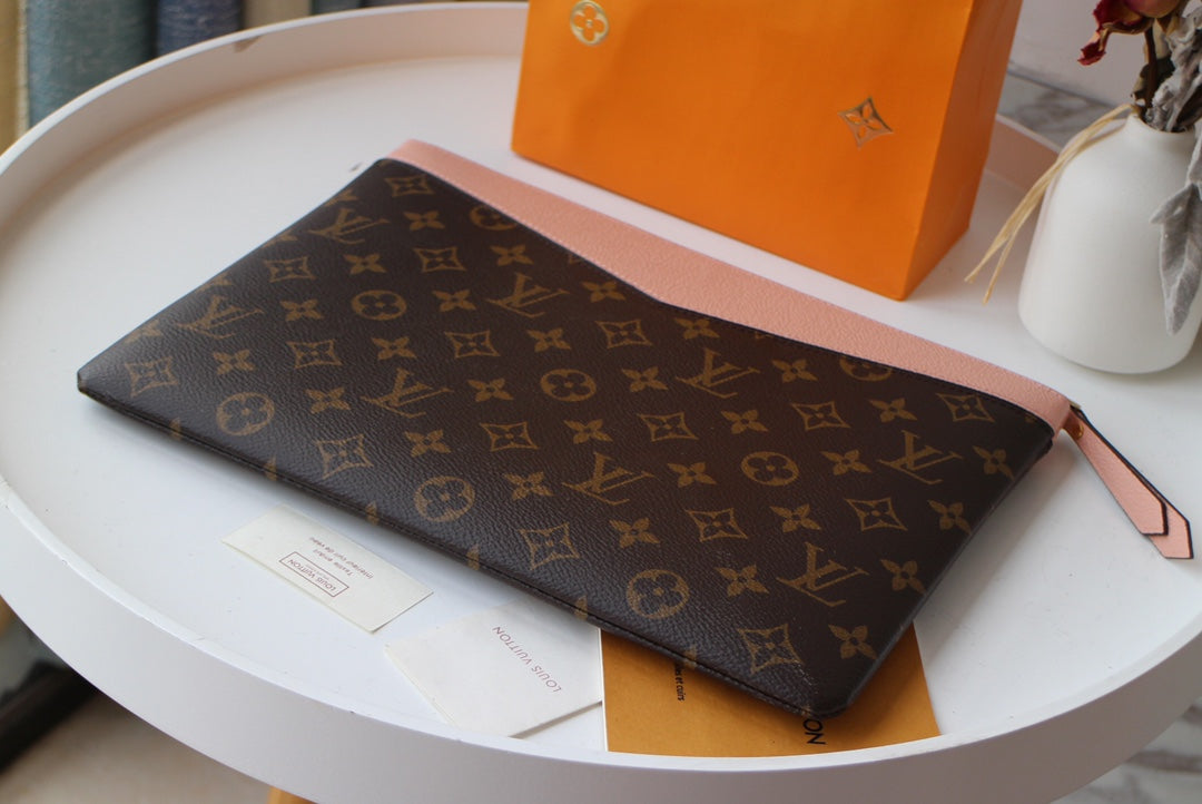 LV M62048 Daily Pouch Brown Ballet Pink Monogram Canvas & Cowhide mysite