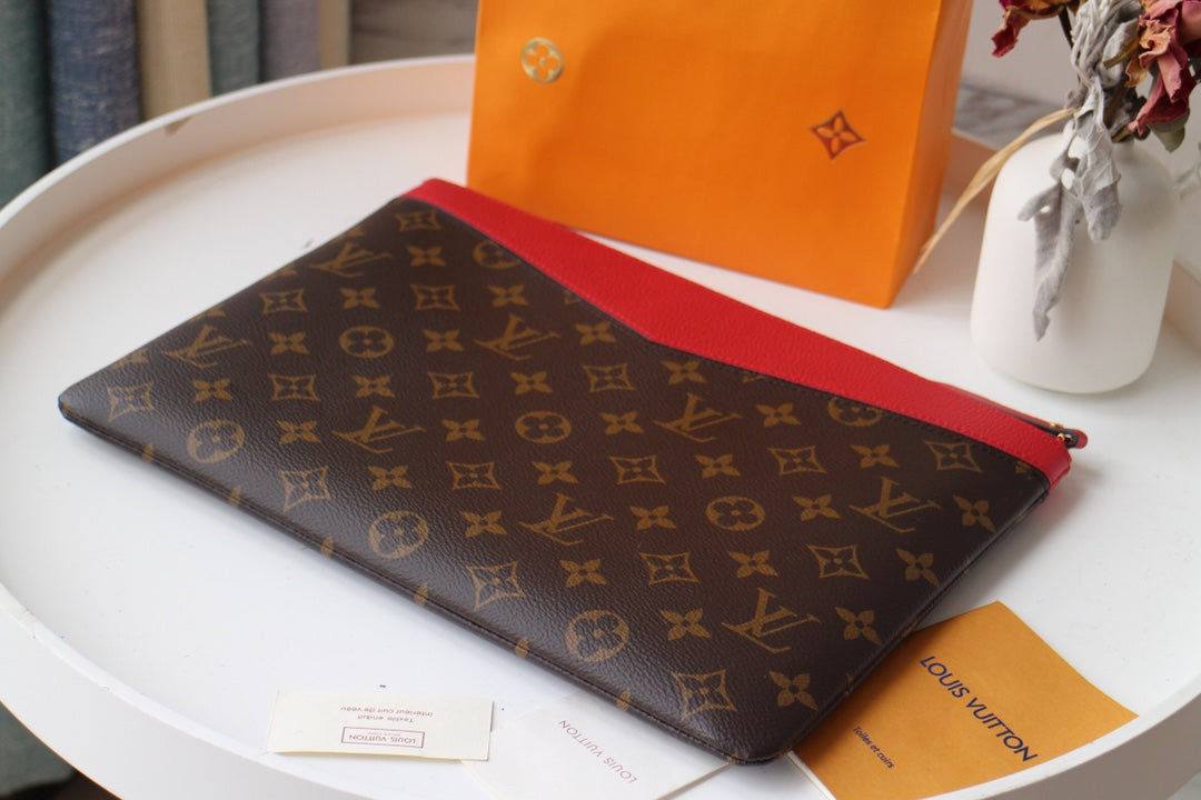 LV M62048 Daily Pouch Brown Red Monogram Canvas & Cowhide mysite