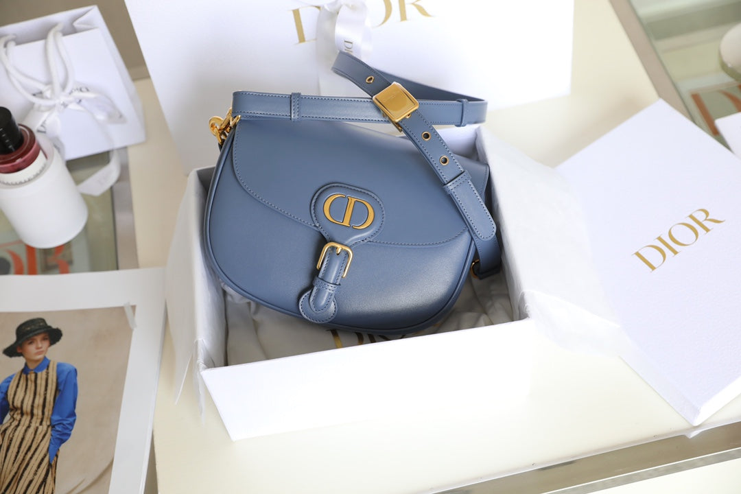 MEDIUM CD BOBBY 22CM BLUE CALFSKIN GOLD HARDWARE mysite