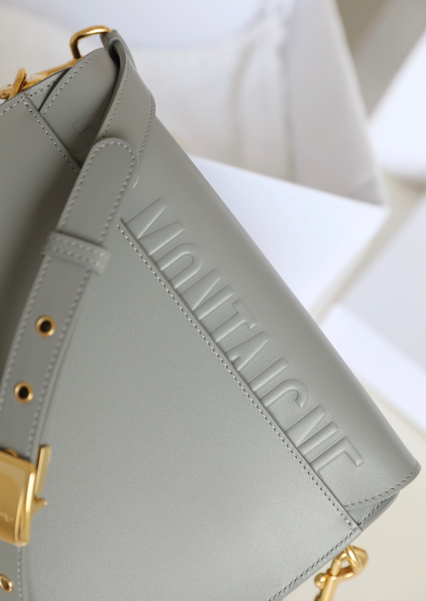 MEDIUM CD BOBBY 22CM DARK GREY CALFSKIN GOLD HARDWARE mysite