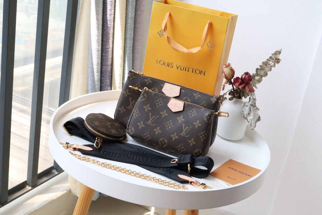 LV Multi Pochette Accessoires Monogram Canvas Cowhide GHW mysite