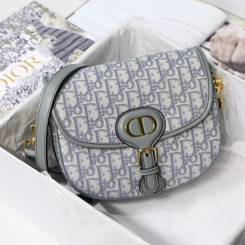 MEDIUM CD BOBBY 22CM GREY OBLIQUE CANVAS GOLD HARDWARE mysite