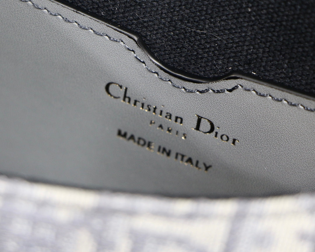 MEDIUM CD BOBBY 22CM GREY OBLIQUE CANVAS GOLD HARDWARE mysite