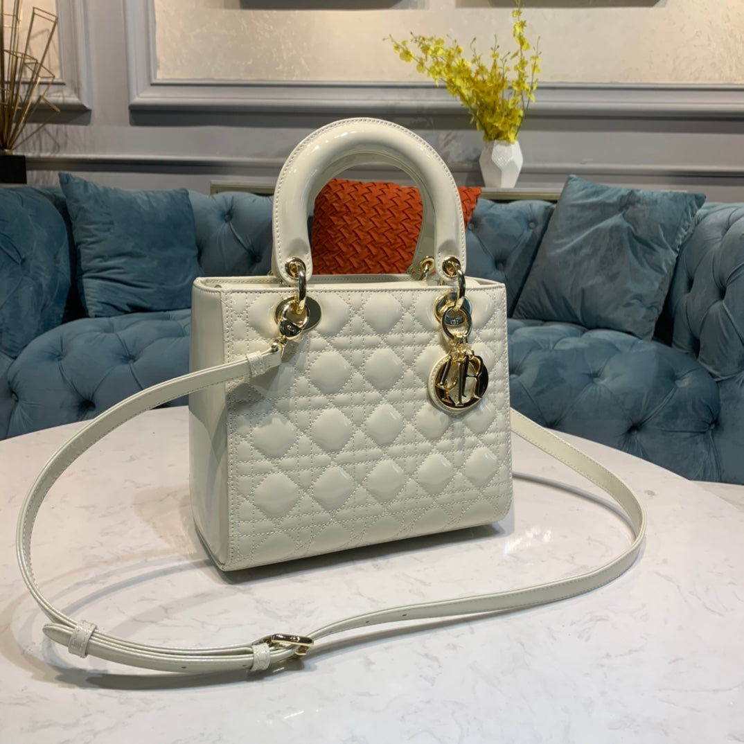 medium lady 24 white lambskin mysite