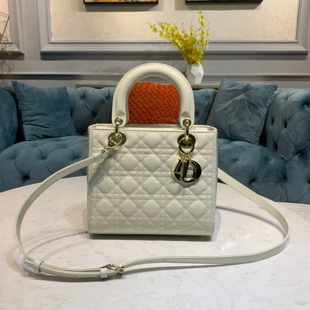 medium lady 24 white lambskin mysite