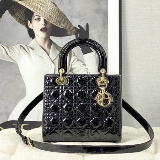 medium lady 24 black patent calfskin mysite