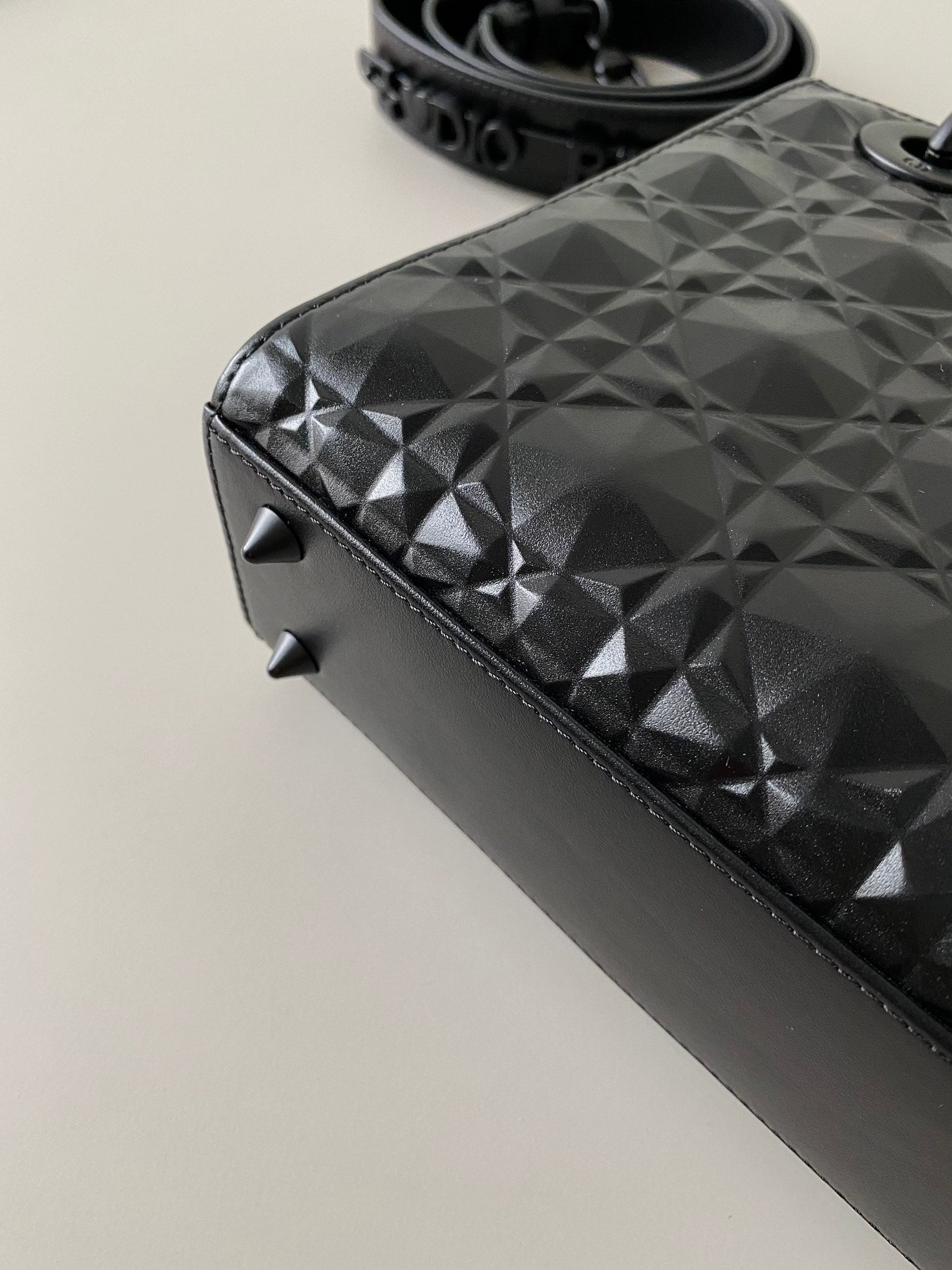 SMALL LADY 20 ALL BLACK LAMBSKIN DIAMOND MOTIF mysite