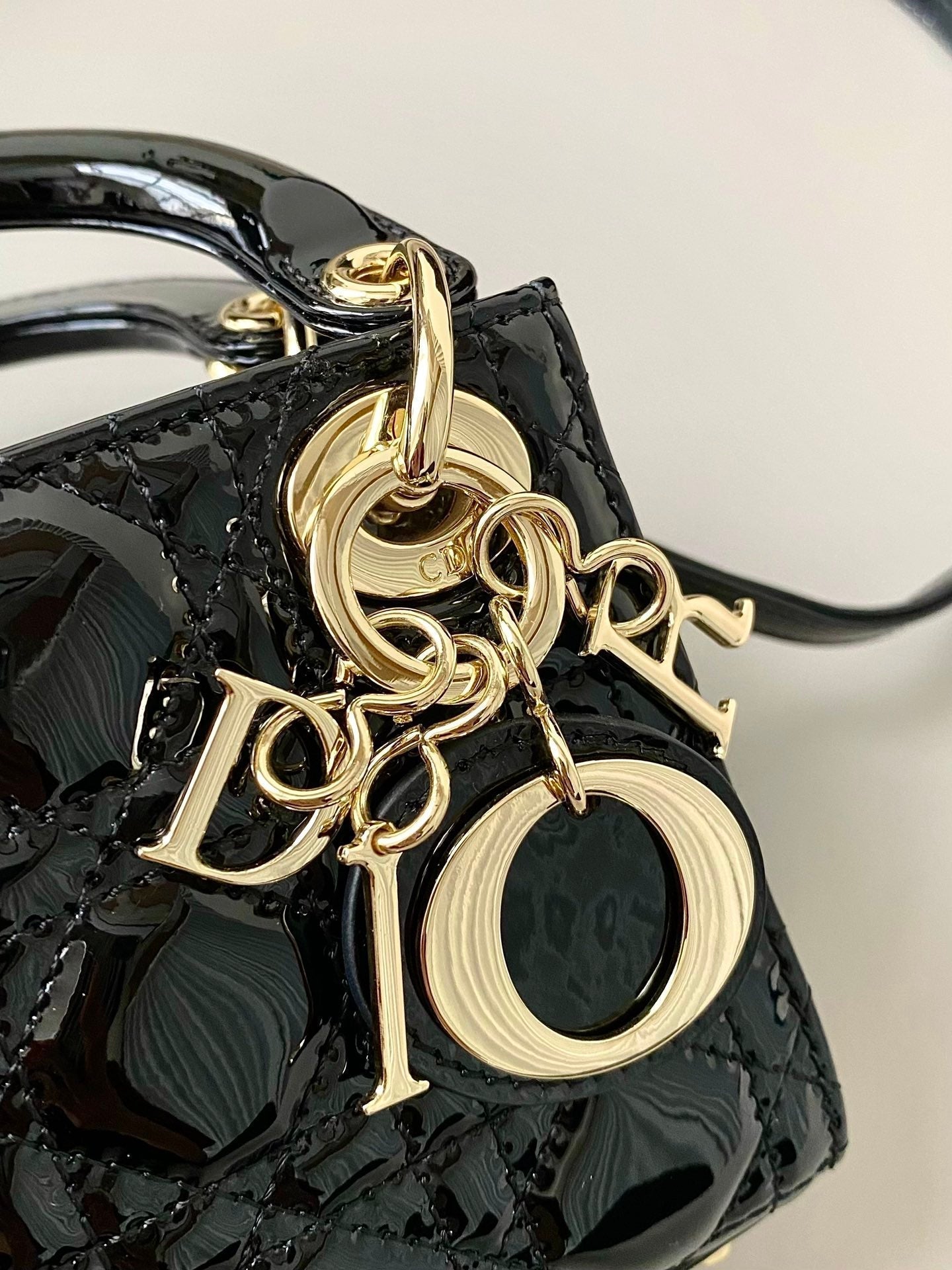 micro lady 12 black patent caslfskin mysite