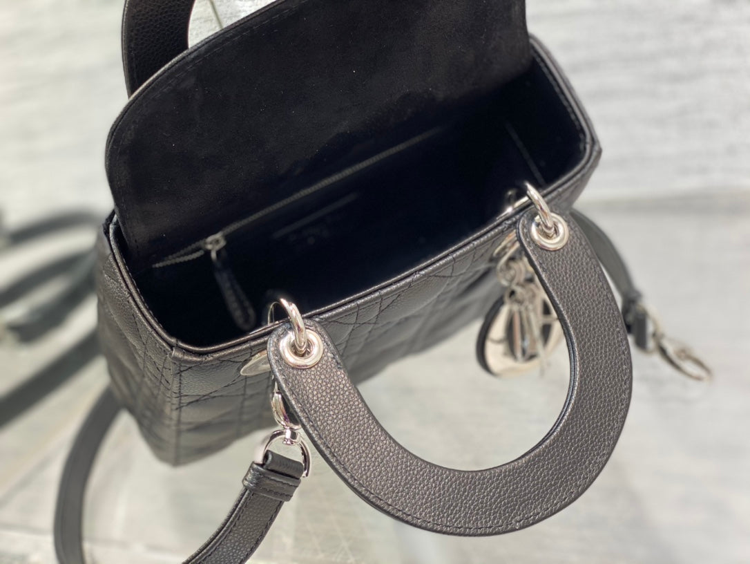 small lady 20 black calfskin shw mysite