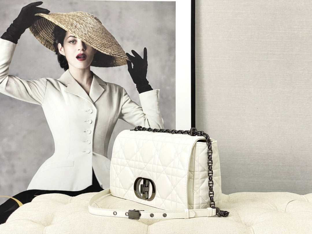 LARGE CARO BAG 28 WHITE CALFSKIN BLACK HARDWARE mysite