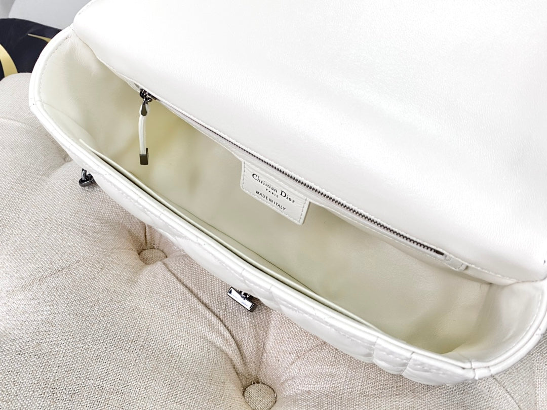 LARGE CARO BAG 28 WHITE CALFSKIN BLACK HARDWARE mysite